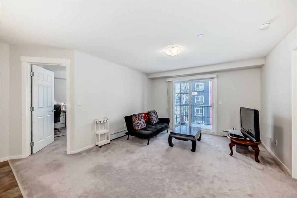 4308-279 Copperpond Common Se, Calgary, AB - Indoor
