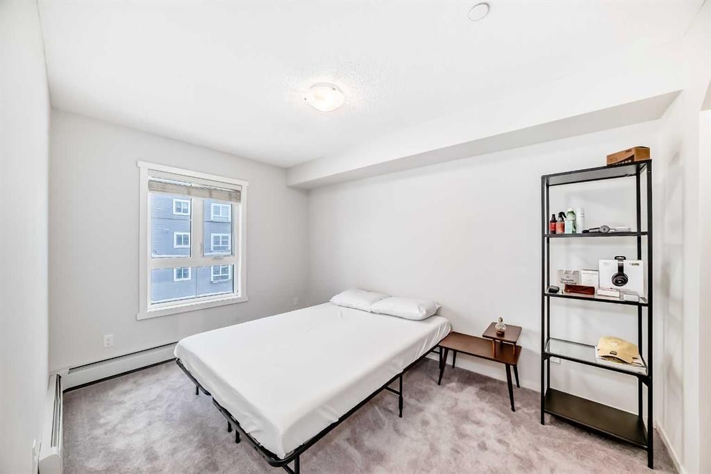 4308-279 Copperpond Common Se, Calgary, AB - Indoor Photo Showing Bedroom