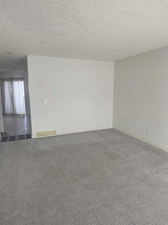 210 Saddlebrook Way Ne, Calgary, AB - Indoor Photo Showing Other Room