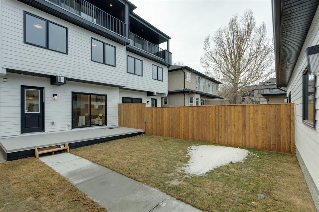 525 32 Street Nw, Calgary, AB - Outdoor With Deck Patio Veranda With Exterior