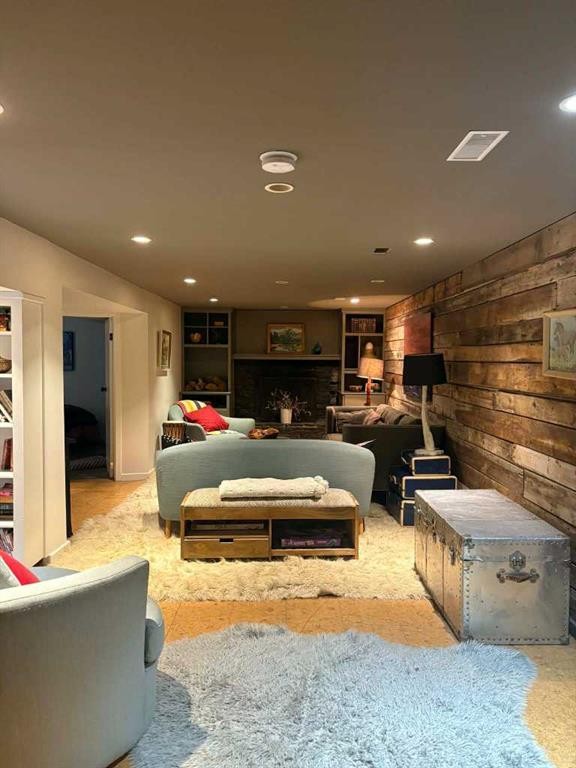 29 Windermere Road Sw, Calgary, AB - Indoor