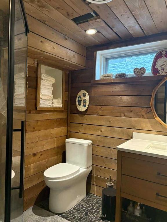 29 Windermere Road Sw, Calgary, AB - Indoor Photo Showing Bathroom