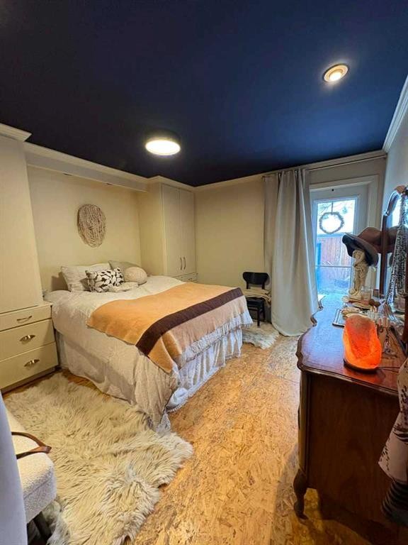 29 Windermere Road Sw, Calgary, AB - Indoor Photo Showing Bedroom