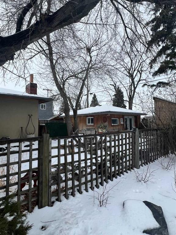 29 Windermere Road Sw, Calgary, AB - Outdoor