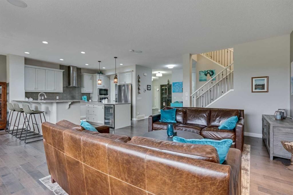 55 Sage Bluff Green Nw, Calgary, AB - Indoor Photo Showing Other Room