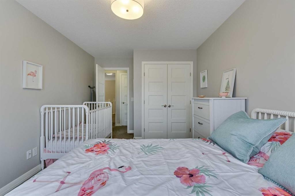 55 Sage Bluff Green Nw, Calgary, AB - Indoor Photo Showing Bedroom