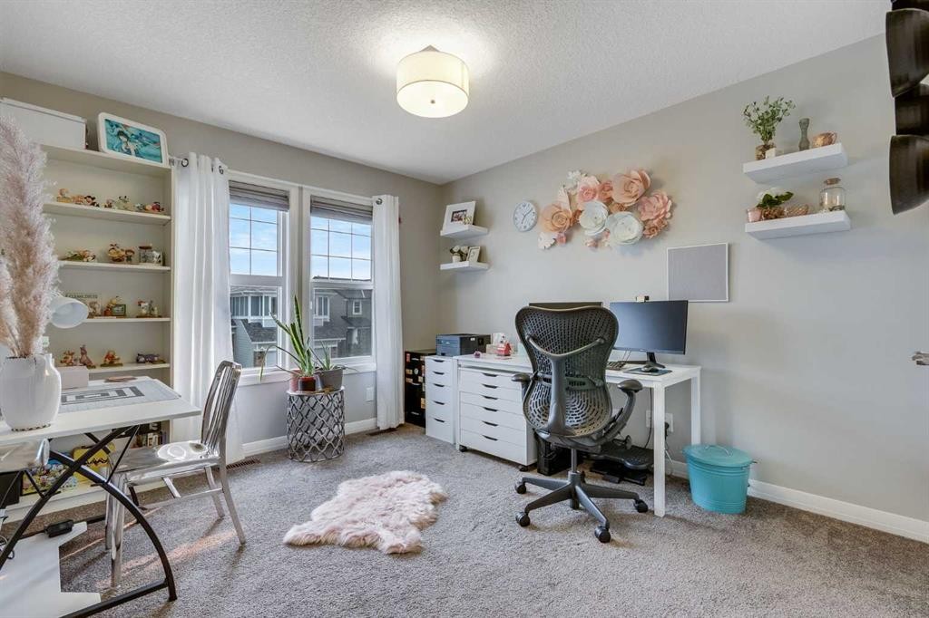 55 Sage Bluff Green Nw, Calgary, AB - Indoor Photo Showing Office