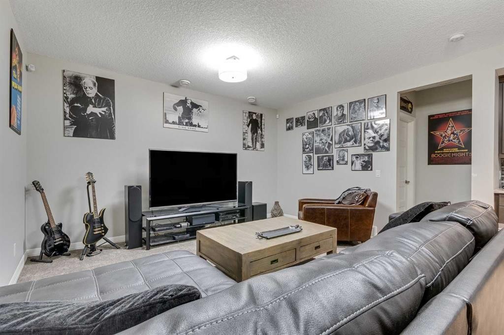 55 Sage Bluff Green Nw, Calgary, AB - Indoor Photo Showing Living Room