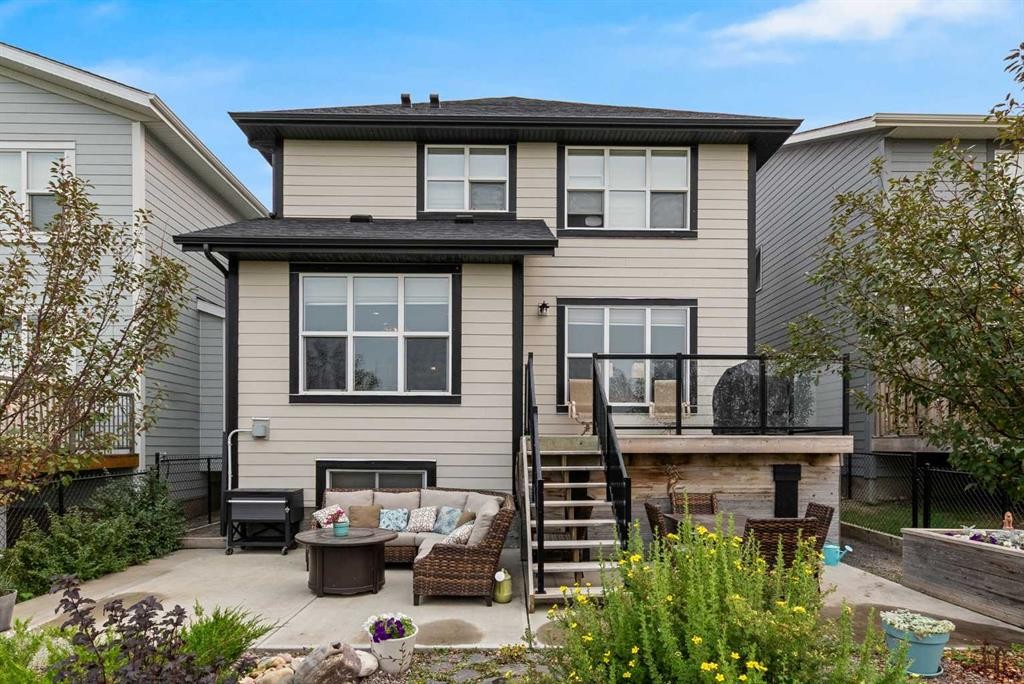 55 Sage Bluff Green Nw, Calgary, AB - Outdoor