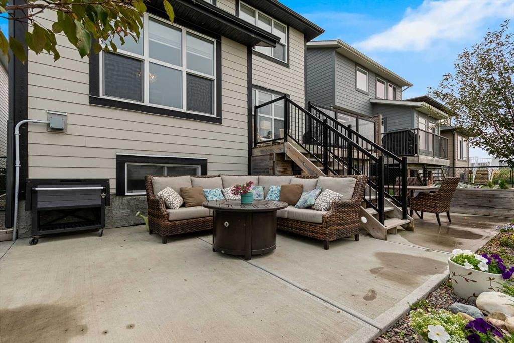 55 Sage Bluff Green Nw, Calgary, AB - Outdoor With Deck Patio Veranda With Exterior