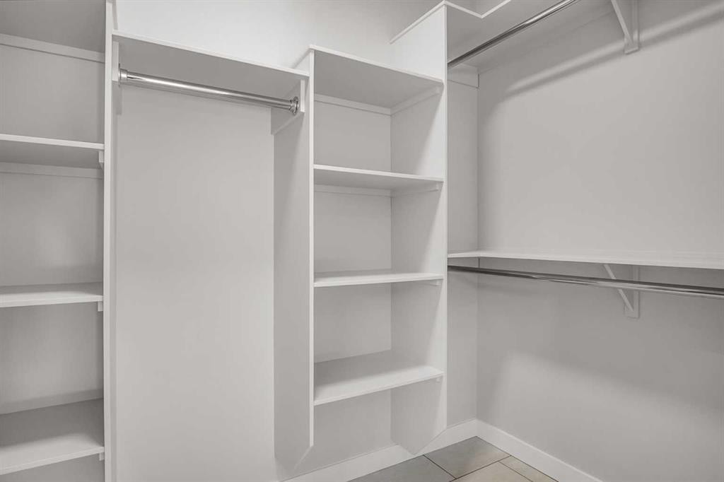 43 Viceroy Crescent, Olds, AB - Indoor With Storage