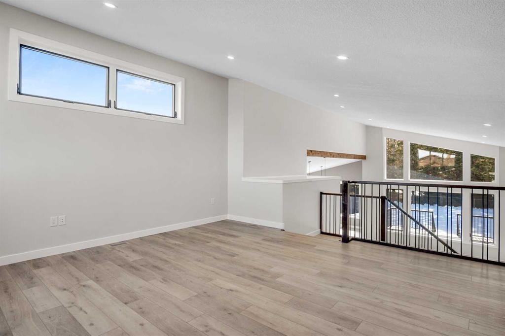 43 Viceroy Crescent, Olds, AB - Indoor Photo Showing Other Room