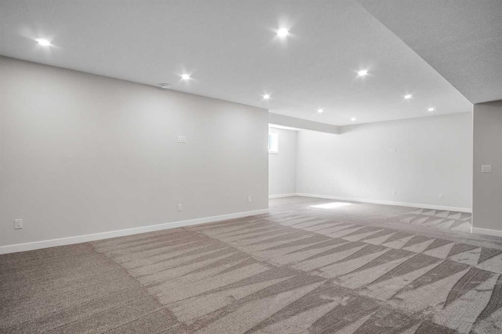 43 Viceroy Crescent, Olds, AB - Indoor