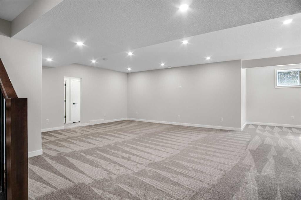 43 Viceroy Crescent, Olds, AB - Indoor