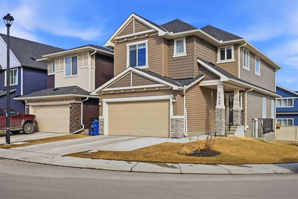 1448 Bayview Point Sw, Airdrie, AB - Outdoor With Facade