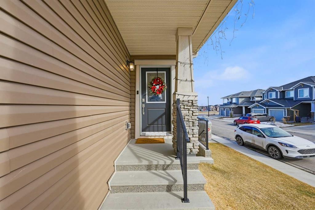 1448 Bayview Point Sw, Airdrie, AB - Outdoor