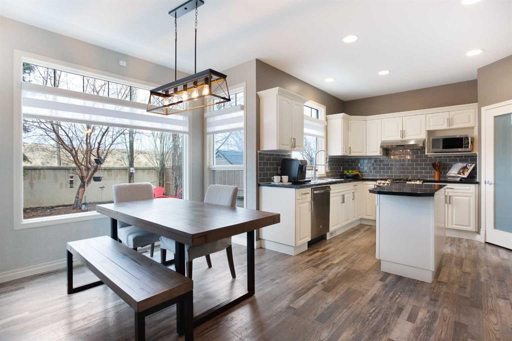 90 Discovery Ridge Road Sw, Calgary, AB