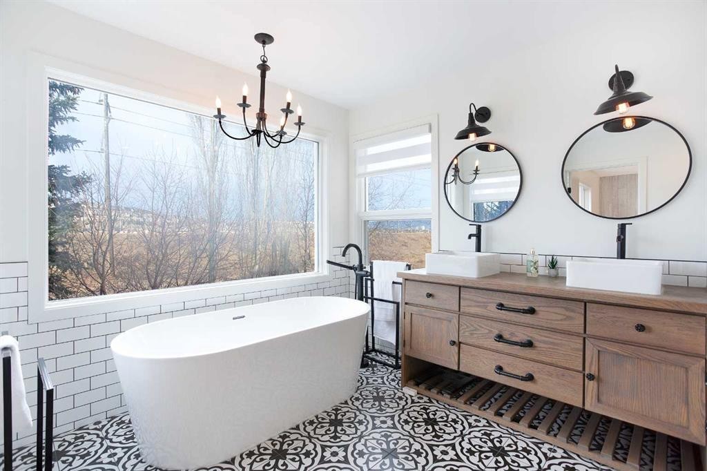 90 Discovery Ridge Road Sw, Calgary, AB