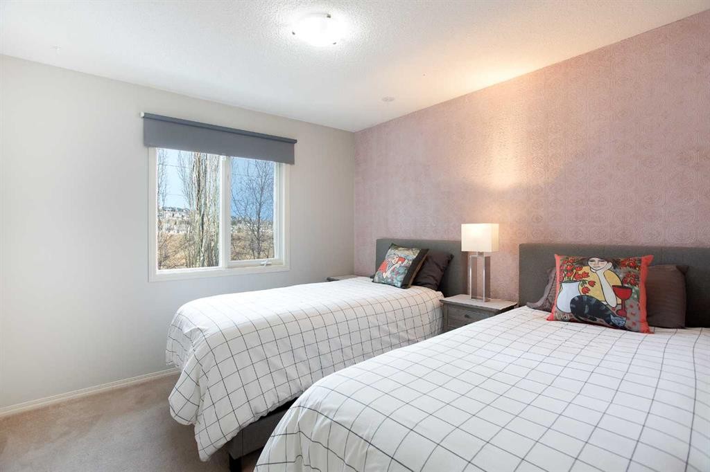 90 Discovery Ridge Road Sw, Calgary, AB