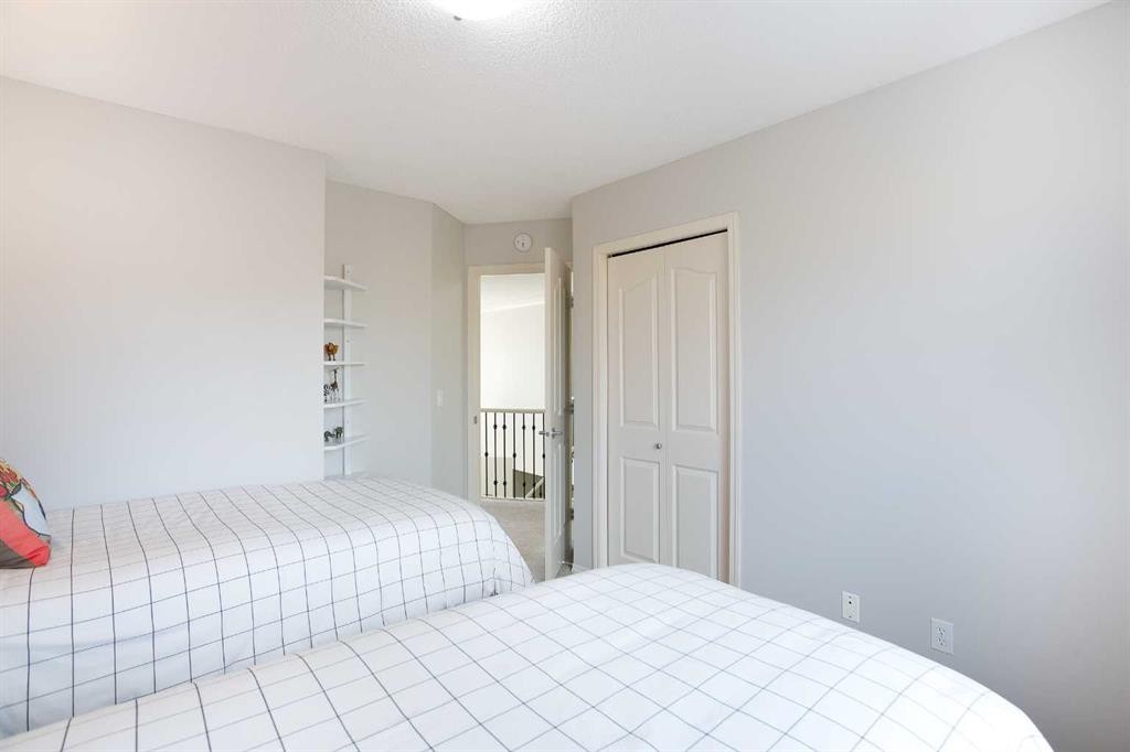 90 Discovery Ridge Road Sw, Calgary, AB