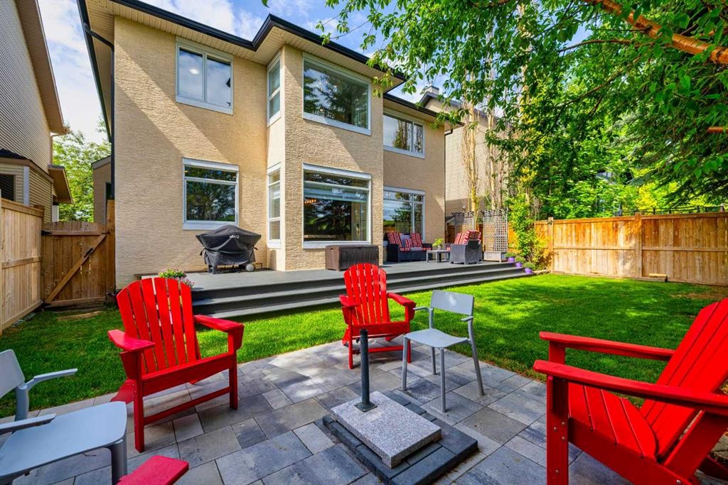90 Discovery Ridge Road Sw, Calgary, AB