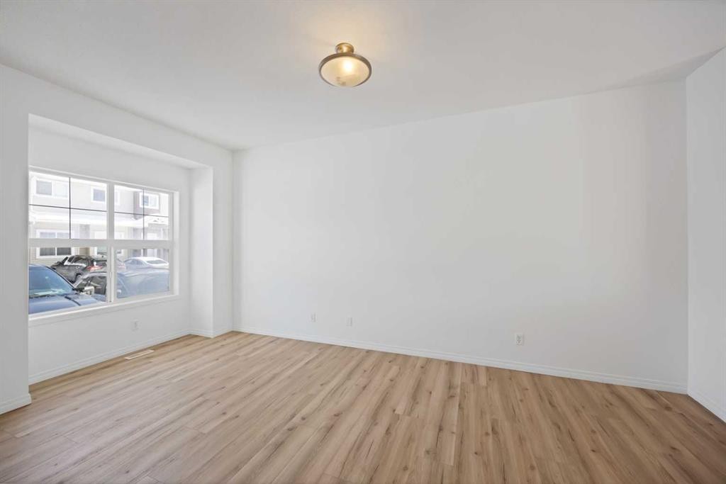 3503-111 Tarawood Lane Ne, Calgary, AB - Indoor Photo Showing Other Room