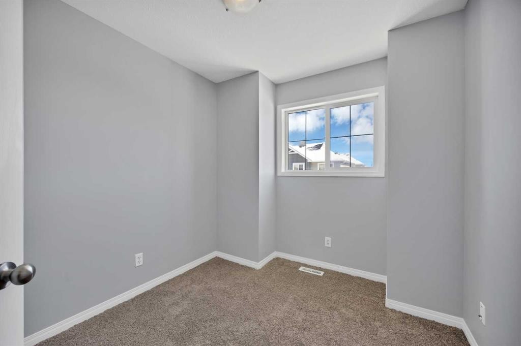 3503-111 Tarawood Lane Ne, Calgary, AB - Indoor Photo Showing Other Room