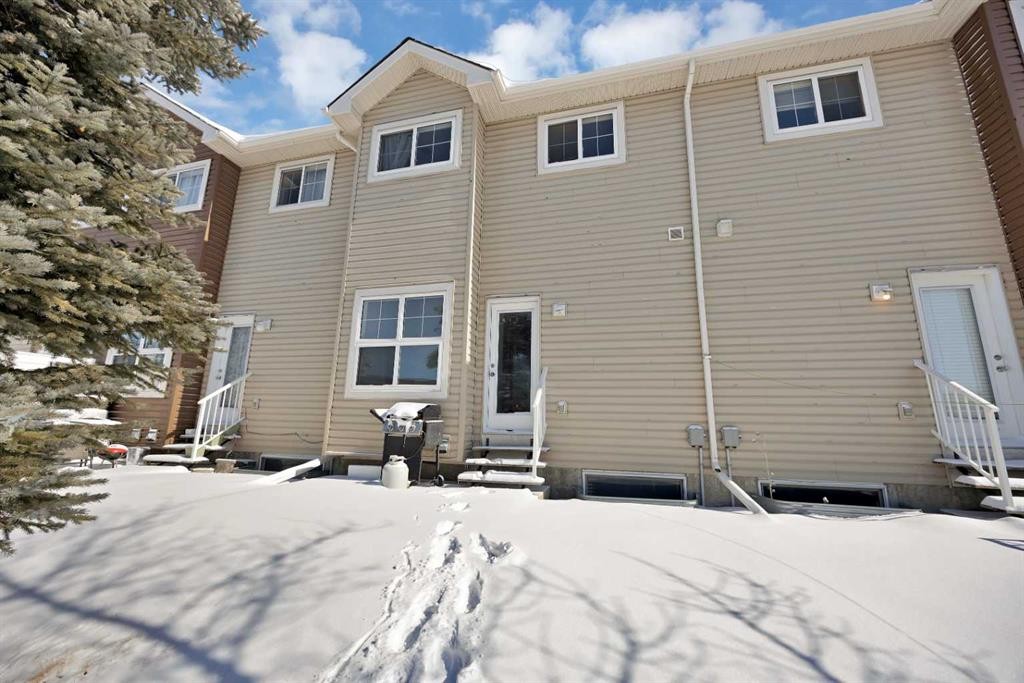 3503-111 Tarawood Lane Ne, Calgary, AB - Outdoor