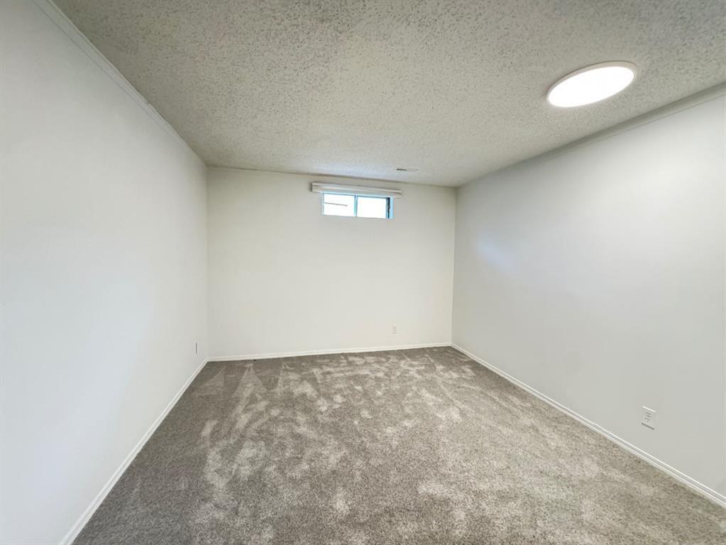 6879 Rundlehorn Drive Ne, Calgary, AB