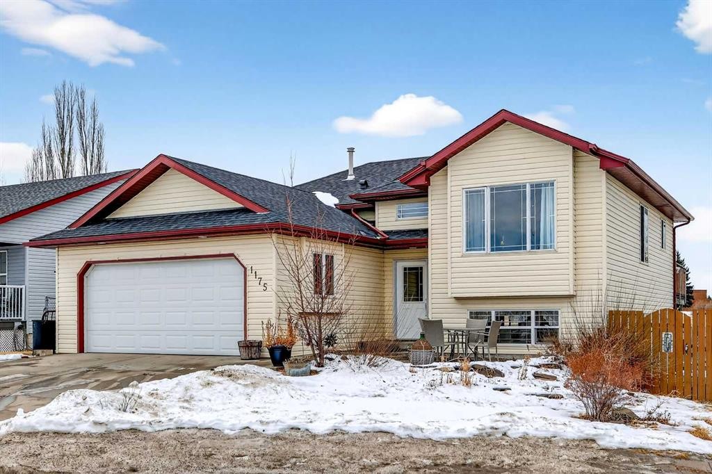 1175 Strathcona Road, Strathmore, AB - Outdoor