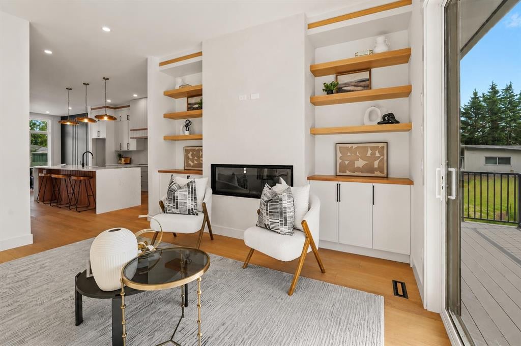 2421 25 Avenue Nw, Calgary, AB