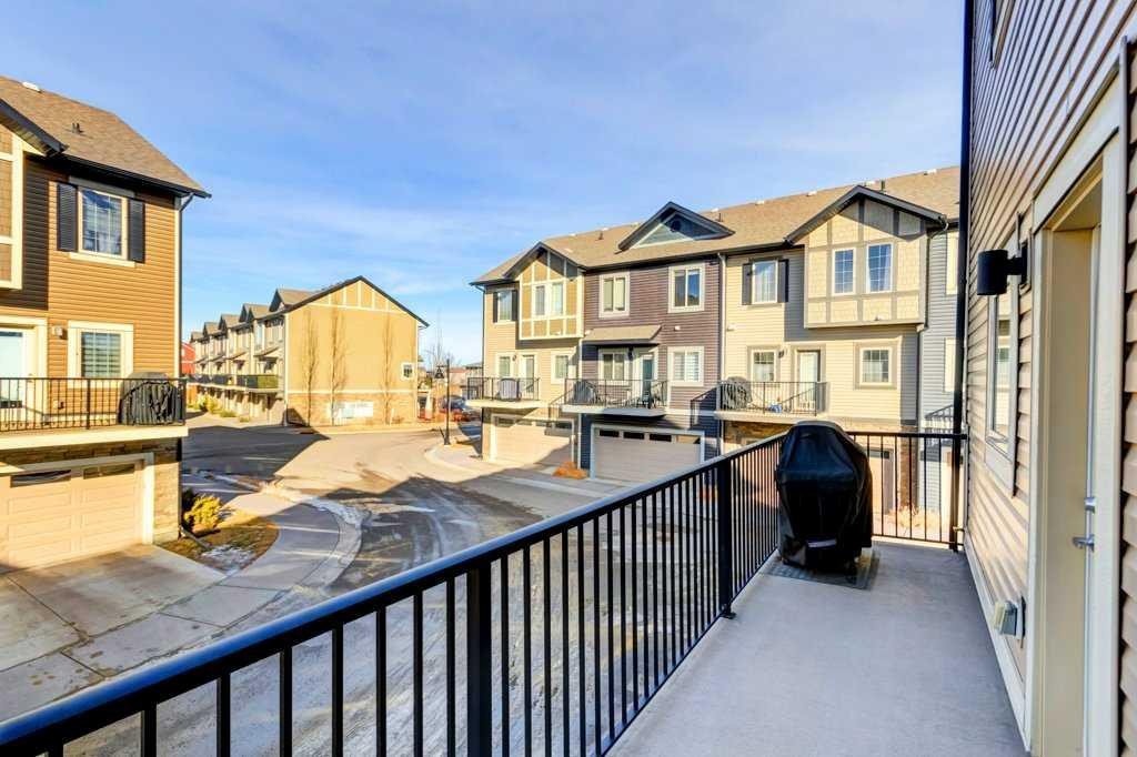 444 Legacy Point Se, Calgary, AB - Outdoor With Exterior