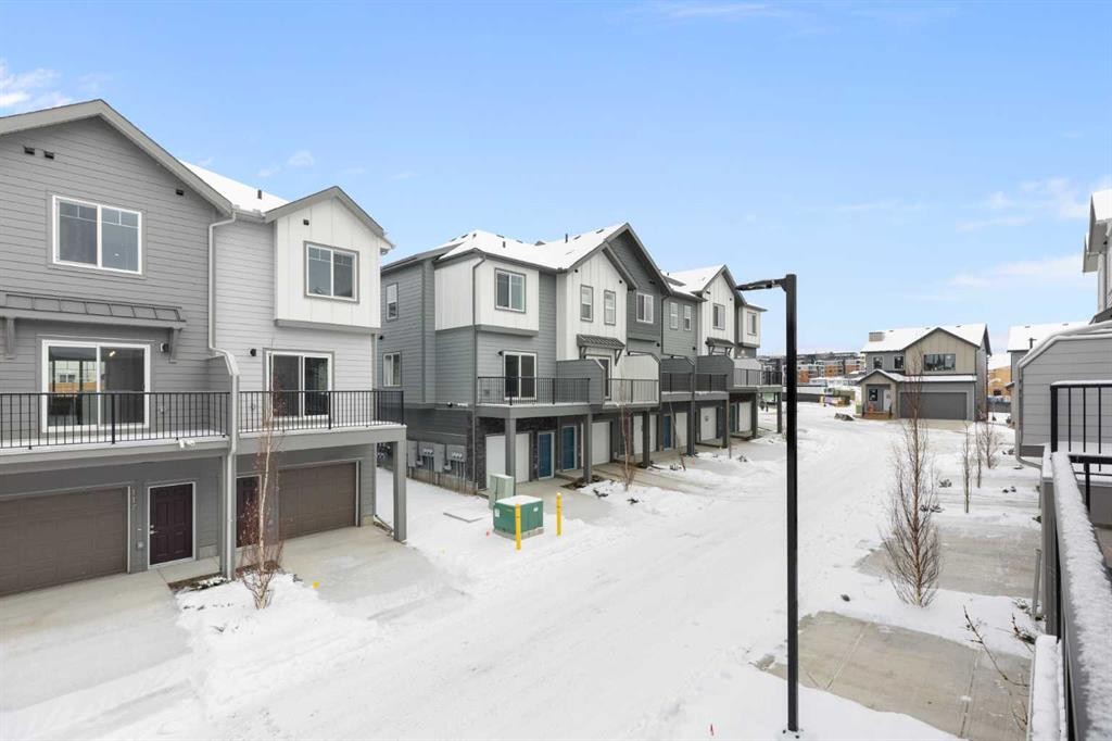 116-2231 81St Street Sw, Calgary, AB - Indoor