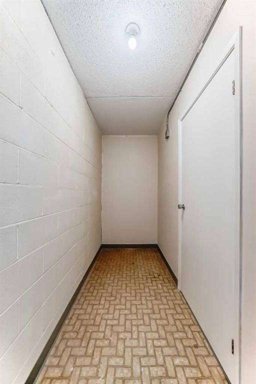 402-319 2 Avenue, Strathmore, AB - Indoor Photo Showing Other Room