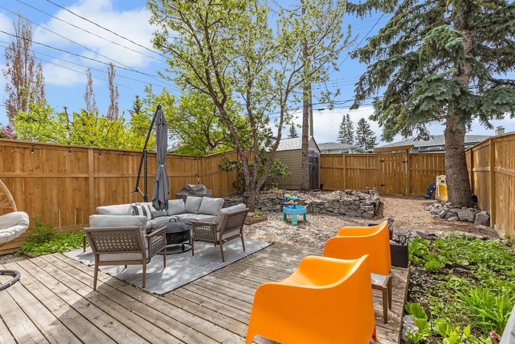 2033 21 Avenue Sw, Calgary, AB - Outdoor With Deck Patio Veranda