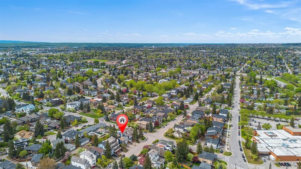 2033 21 Avenue Sw, Calgary, AB - Outdoor With View