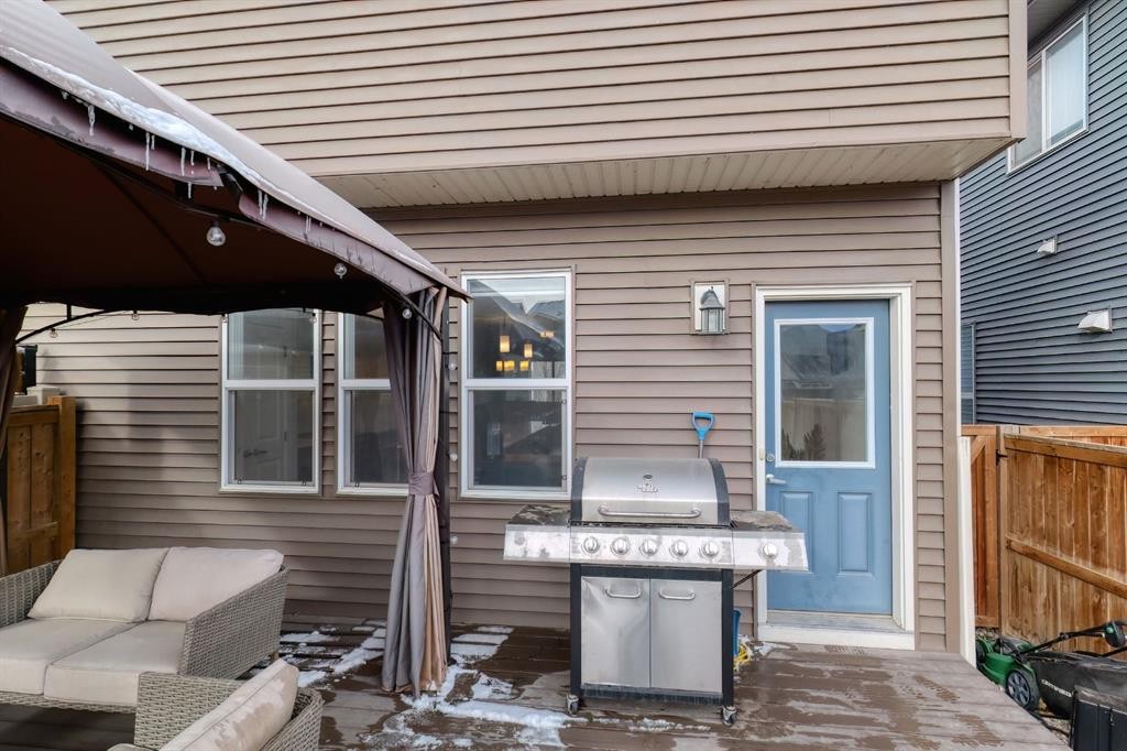 132 Wolf Willow Boulevard Se, Calgary, AB - Outdoor With Deck Patio Veranda With Exterior