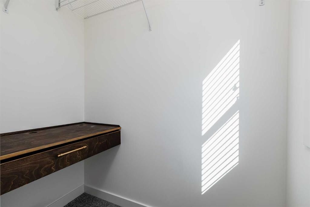 160 Walden Path Se, Calgary, AB - Indoor Photo Showing Other Room