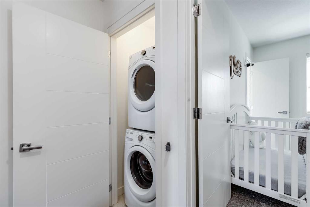 160 Walden Path Se, Calgary, AB - Indoor Photo Showing Laundry Room