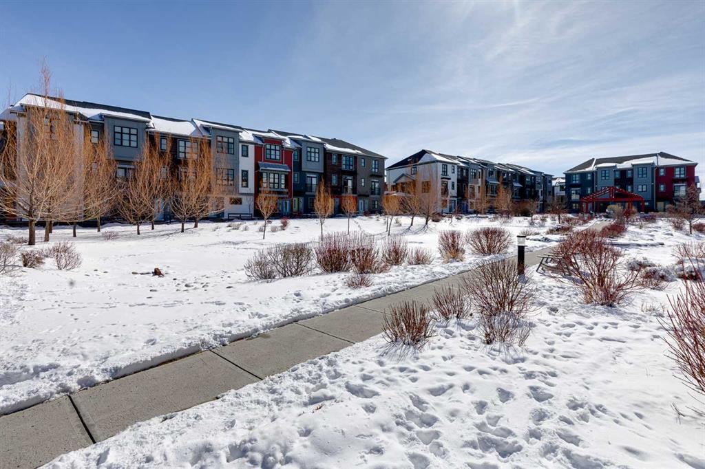 160 Walden Path Se, Calgary, AB - Outdoor