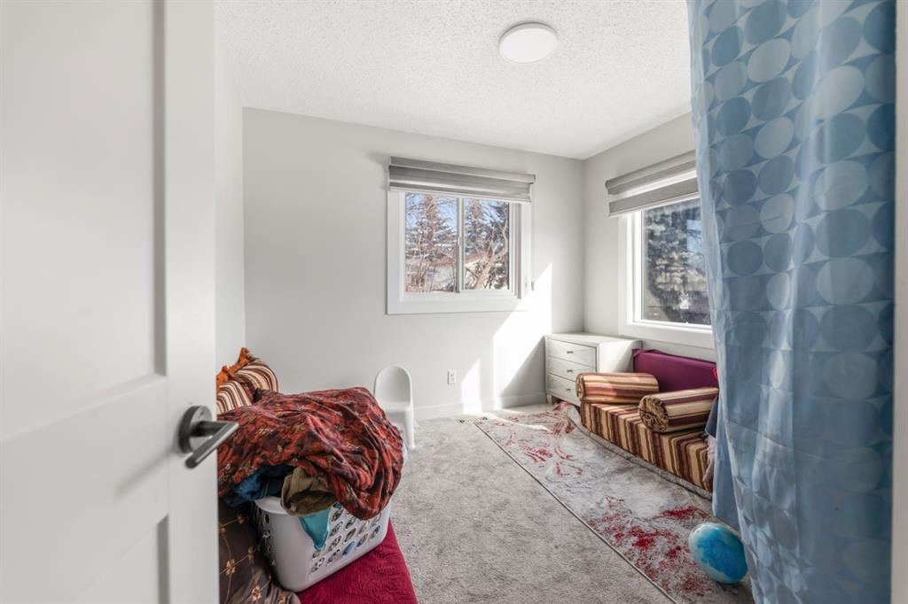 259 Manora Crescent Ne, Calgary, AB - Indoor
