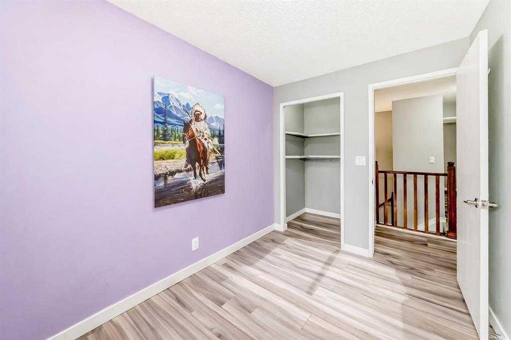 41-5520 1 Avenue, Calgary, AB - Indoor Photo Showing Other Room