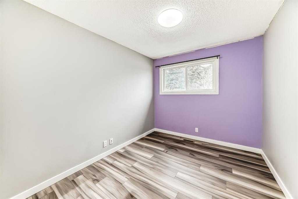 41-5520 1 Avenue, Calgary, AB - Indoor Photo Showing Other Room