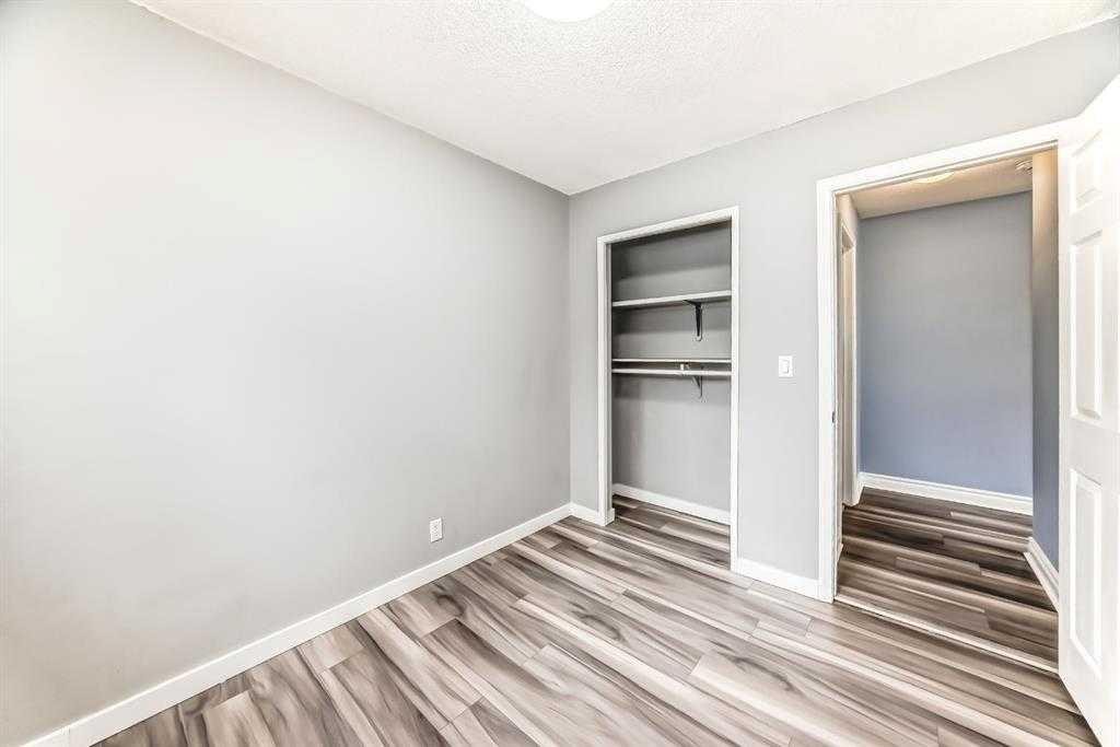 41-5520 1 Avenue, Calgary, AB - Indoor Photo Showing Other Room