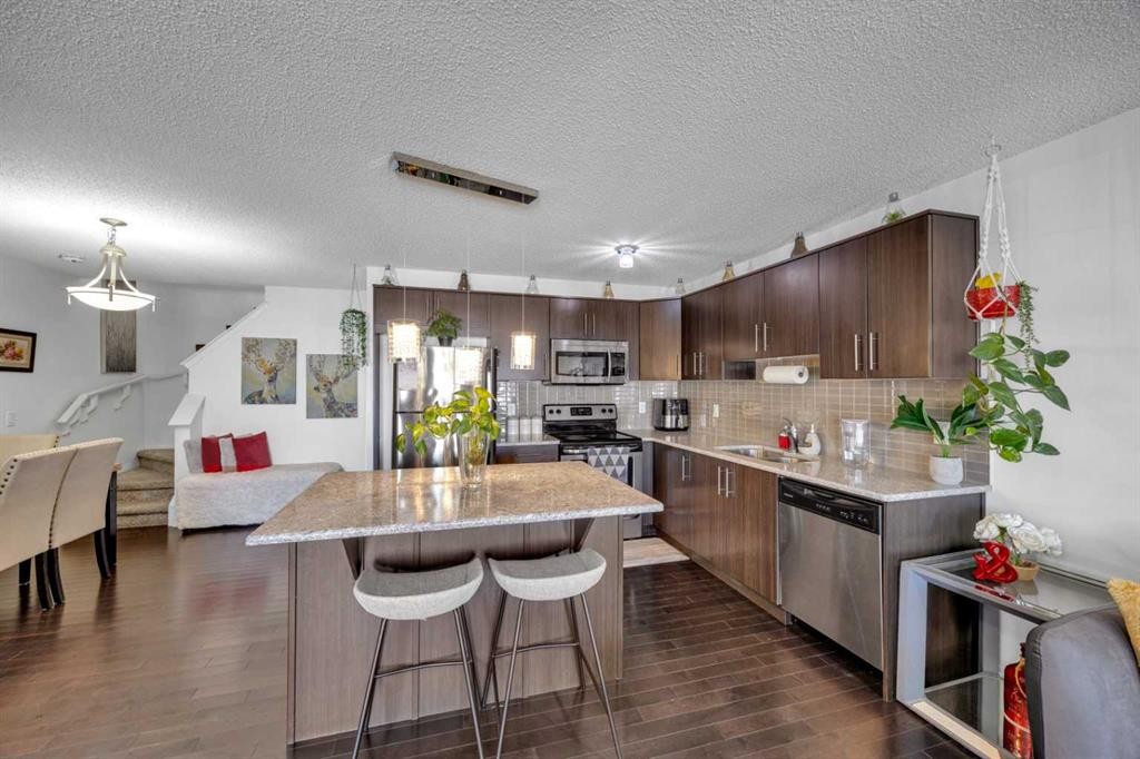 10614 Cityscape Drive Ne, Calgary, AB - Indoor Photo Showing Kitchen With Upgraded Kitchen
