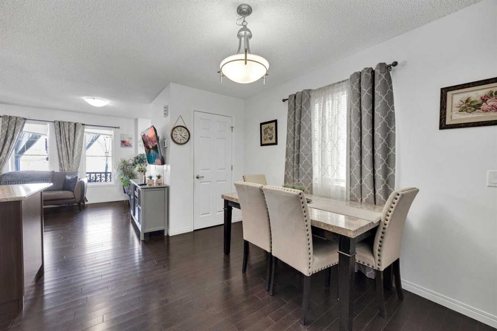 10614 Cityscape Drive Ne, Calgary, AB - Indoor Photo Showing Dining Room