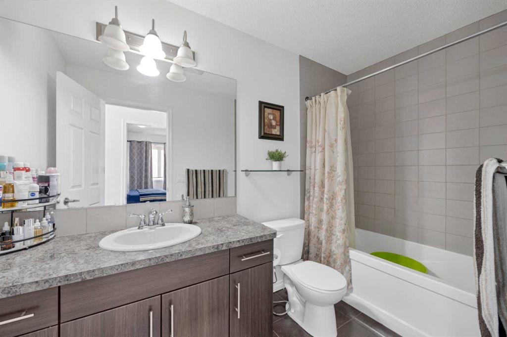 10614 Cityscape Drive Ne, Calgary, AB - Indoor Photo Showing Bathroom