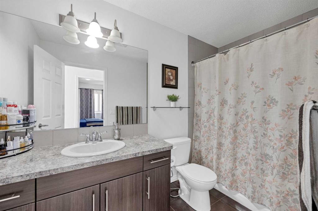 10614 Cityscape Drive Ne, Calgary, AB - Indoor Photo Showing Bathroom