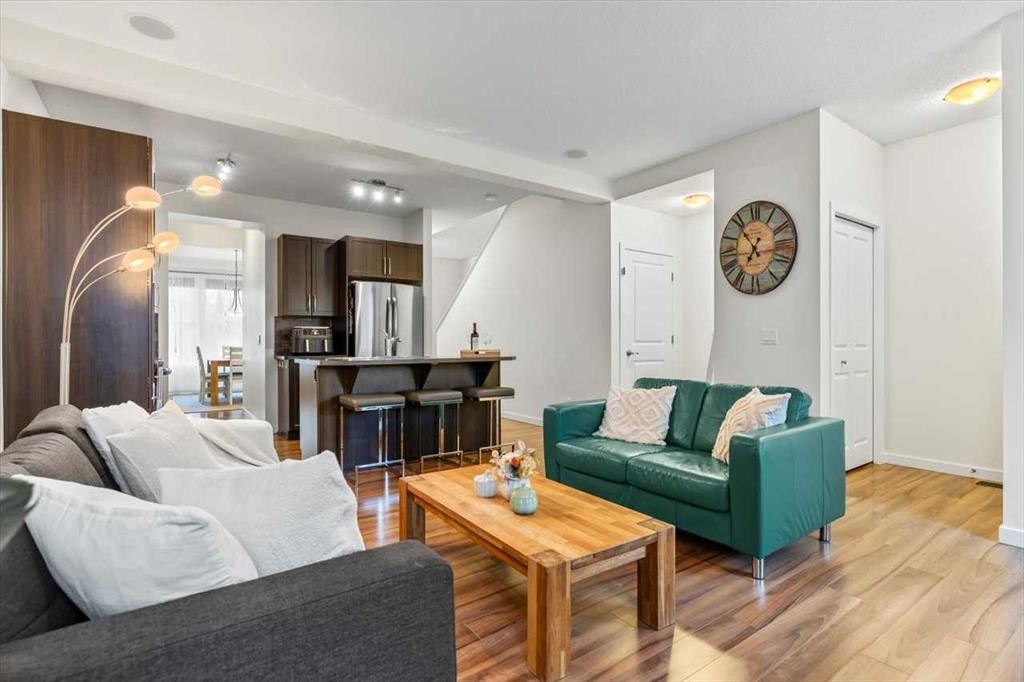 1303 New Brighton Park Se, Calgary, AB - Indoor Photo Showing Living Room