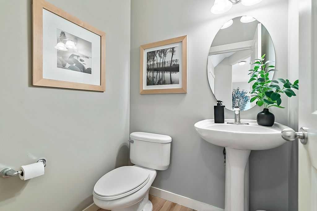 87 Chaparral Grove Se, Calgary, AB - Indoor Photo Showing Bathroom